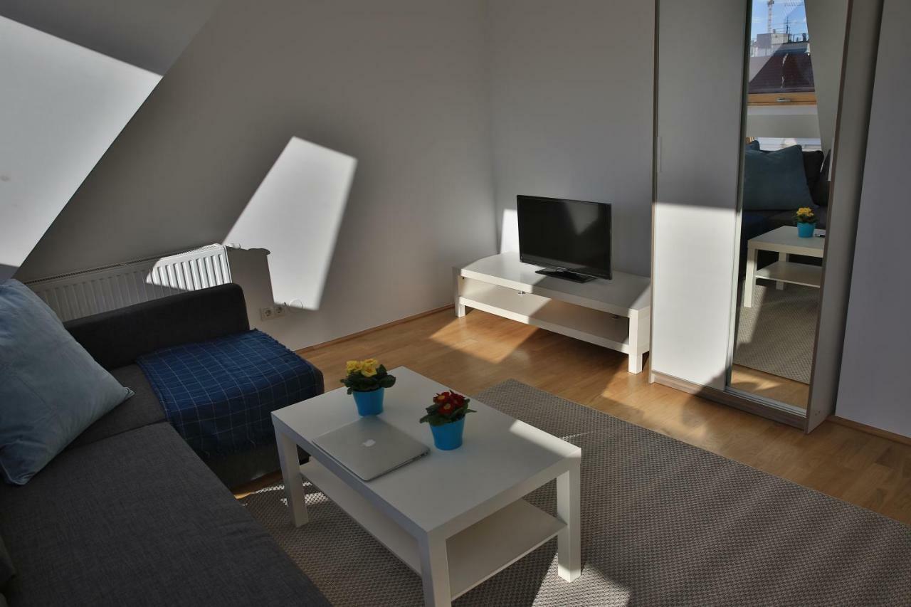 Sunny Penthouse With Terrace. Great View! Dg2 Apartamento Viena Exterior foto